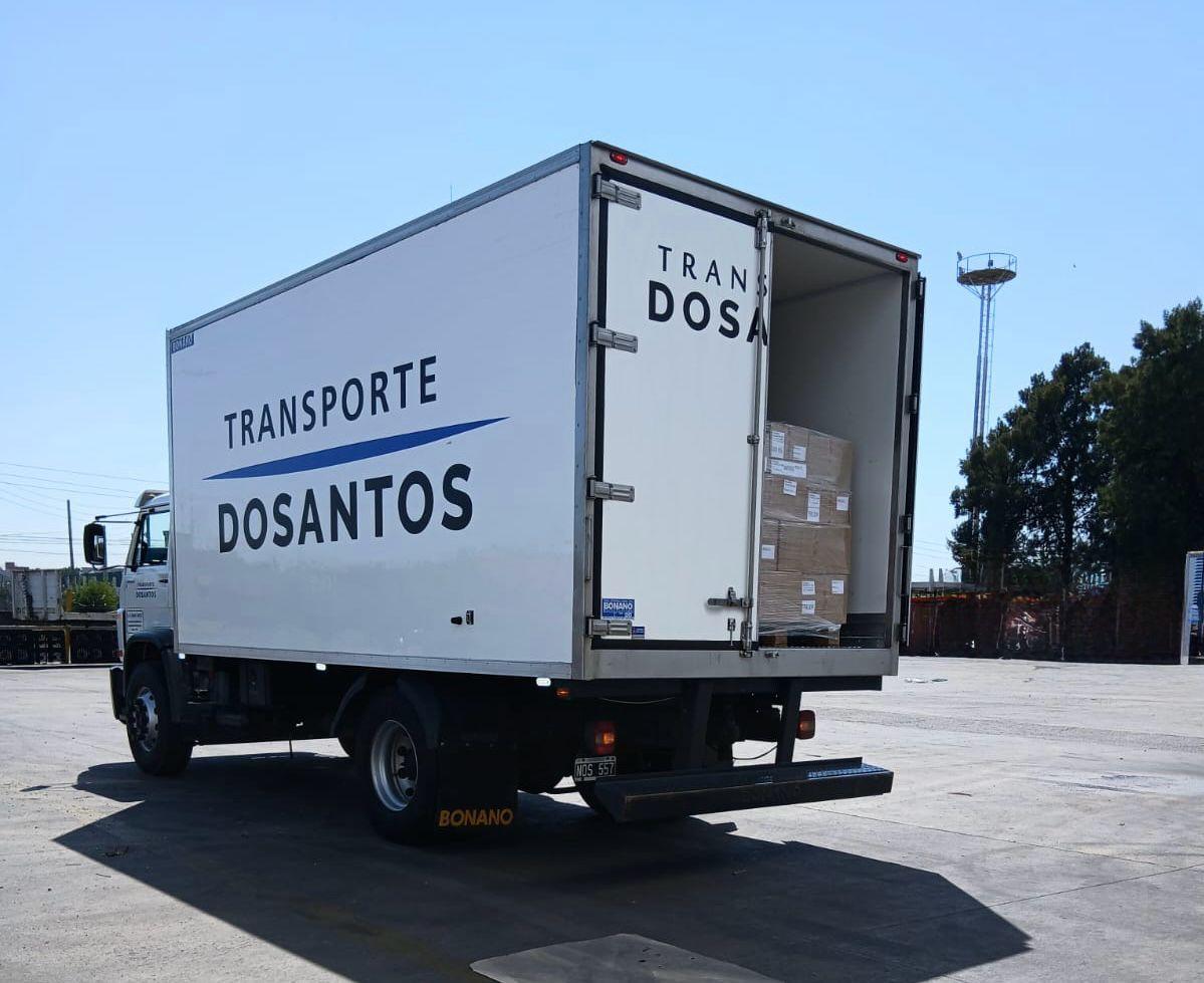 Flota de Transporte Dosantos en operación